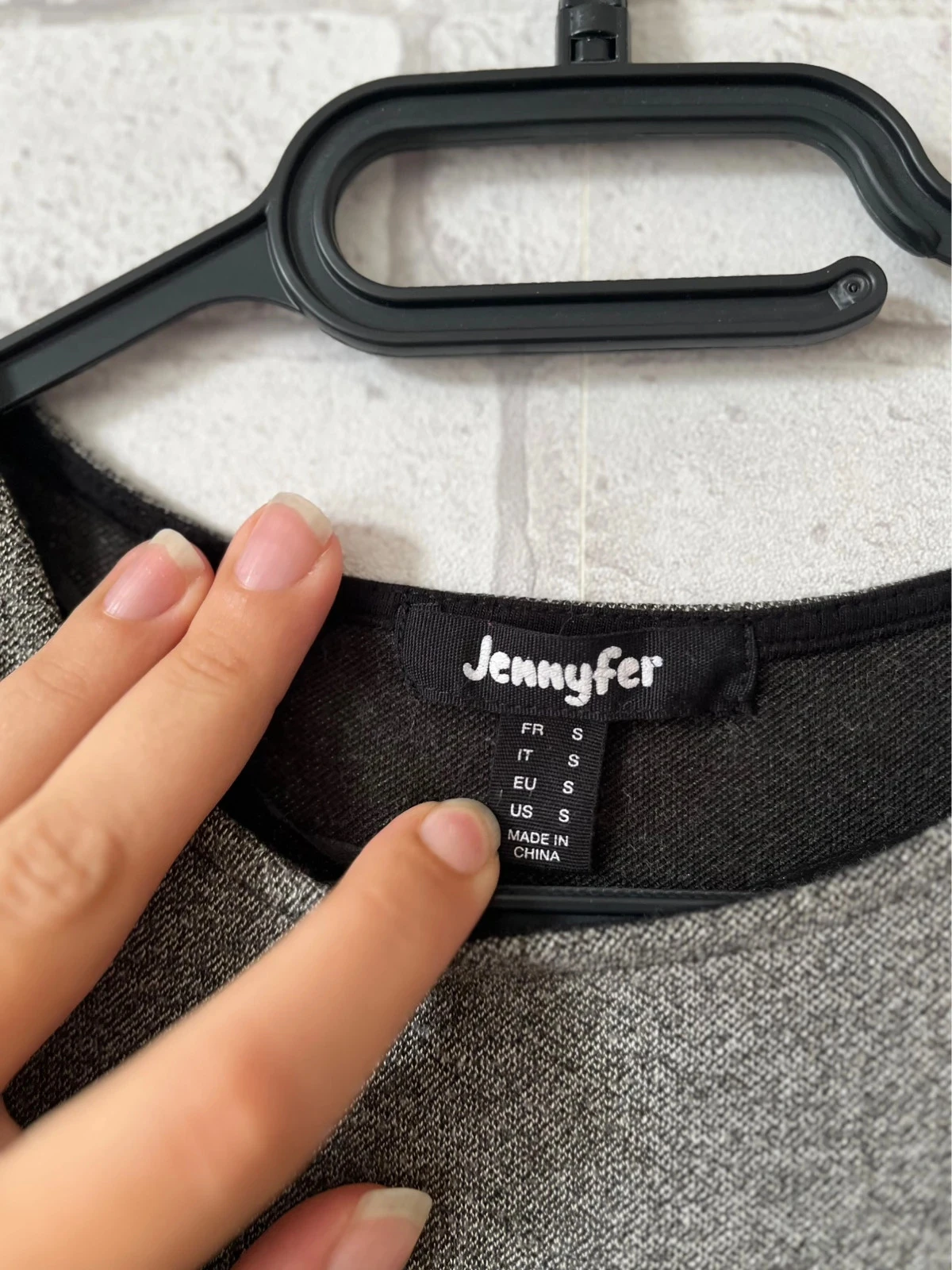 Vestido justo cinza e preto – Jennyfer – Tamanho 36 – photo 2